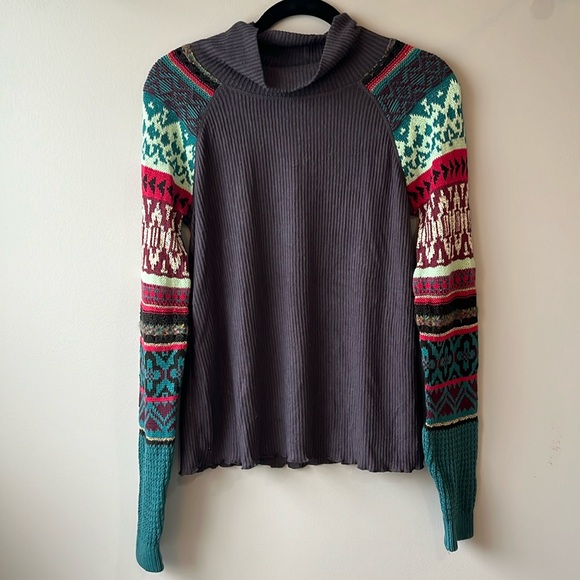 Free People Sweaters - Free People ribbed long sleeve thin sweater with arm detail medium